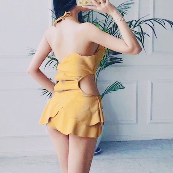 Flower Style Swimsuit - Picture 4 of 7